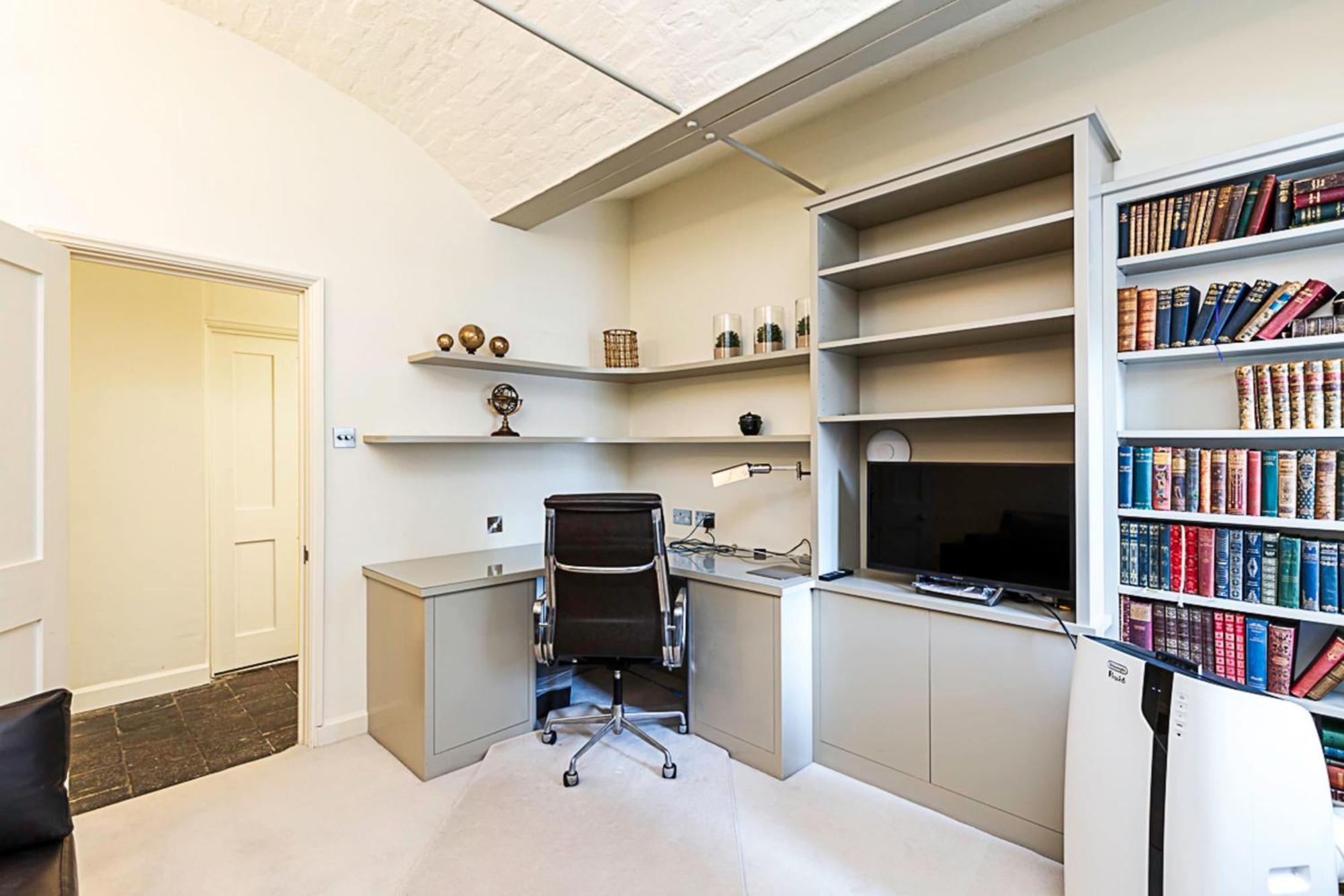Appartamento Charming In St Katharine Docks Londra